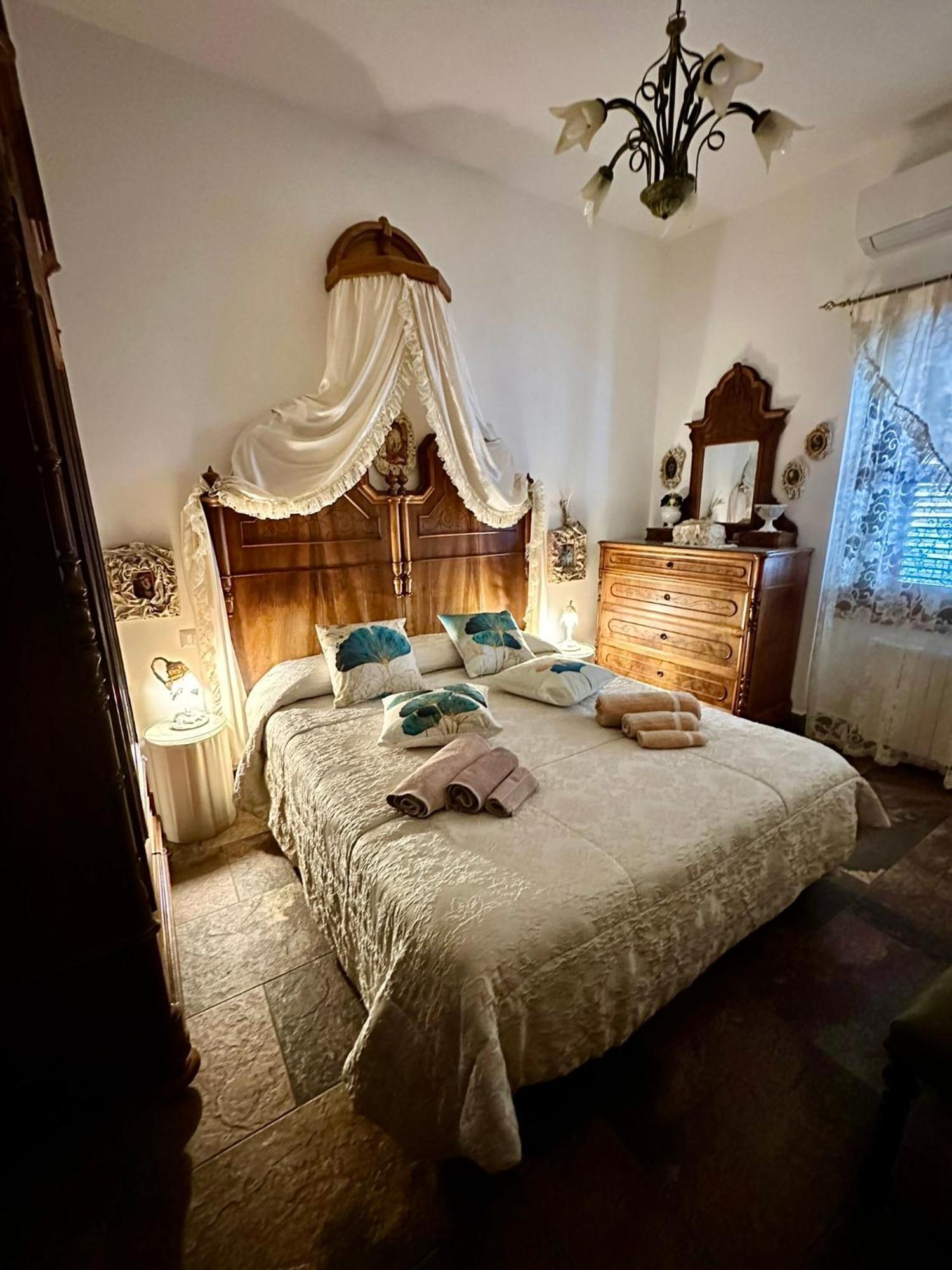 Domo All'Antico Borgo Ористано Екстериор снимка